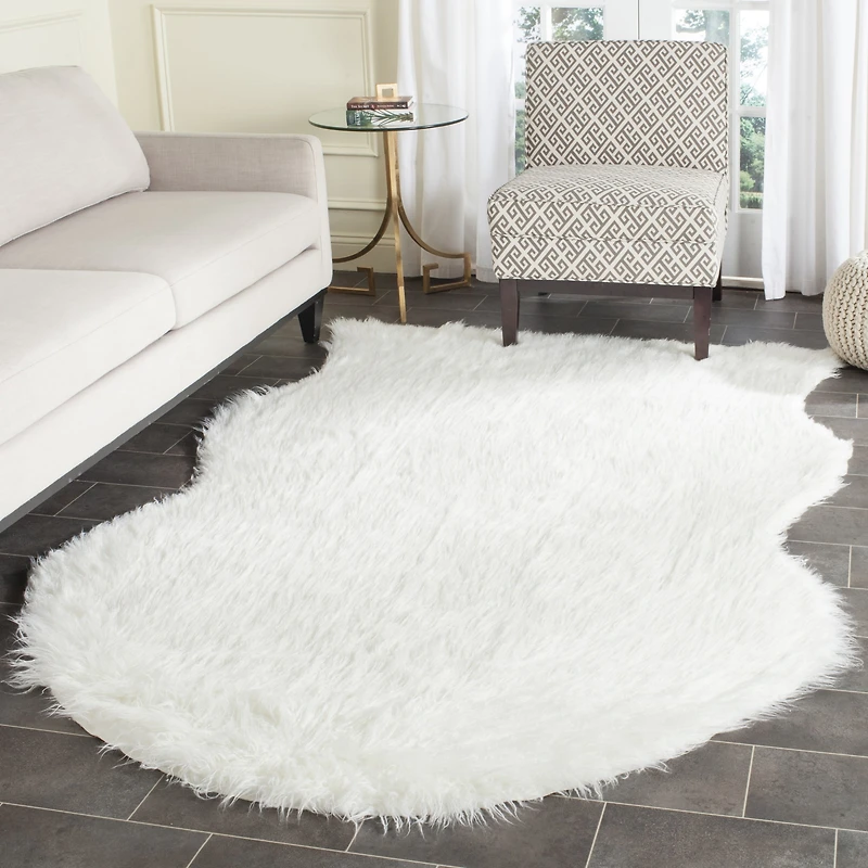 Safavieh Jennine Solid Rectangular Rugs