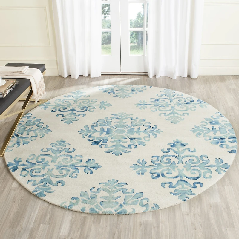 Safavieh Dip Dye Collection Durward Floral Round Area Rug
