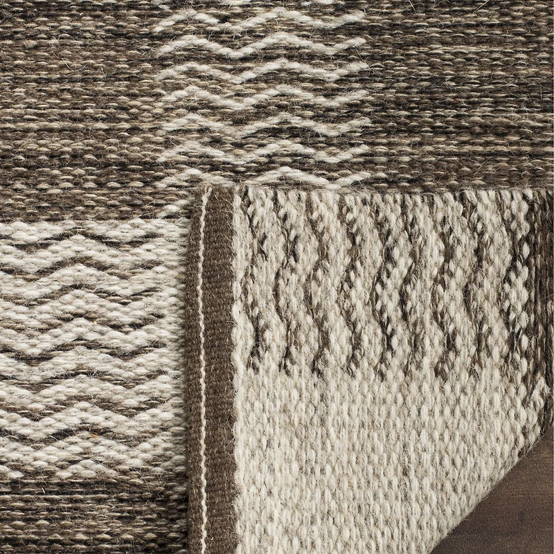 Safavieh Kilim Collection Claudia Geometric Area Rug