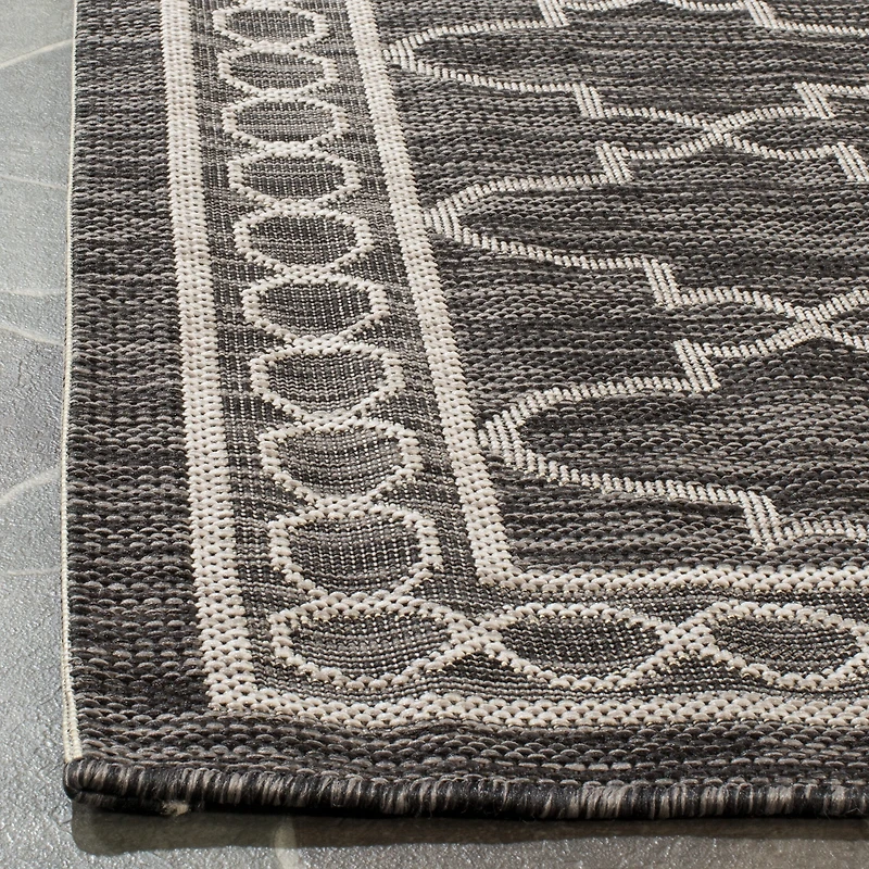 Safavieh Courtyard Collection Keeley Geometric Indoor/Outdoor Area Rug