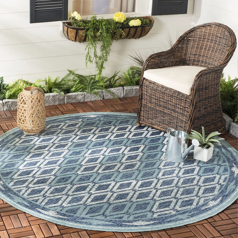 Safavieh Courtyard Collection Trent Geometric Indoor/Outdoor Round Area Rug