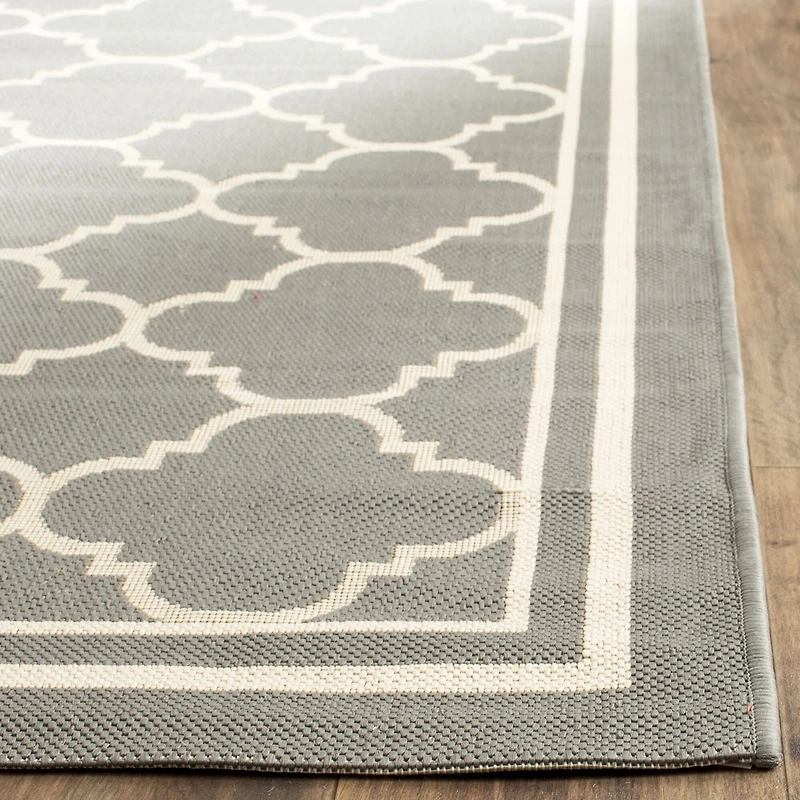 Safavieh Courtyard Collection Crispian Geometric Indoor/Outdoor Square Area Rug