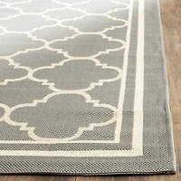Safavieh Courtyard Collection Crispian Geometric Indoor/Outdoor Square Area Rug
