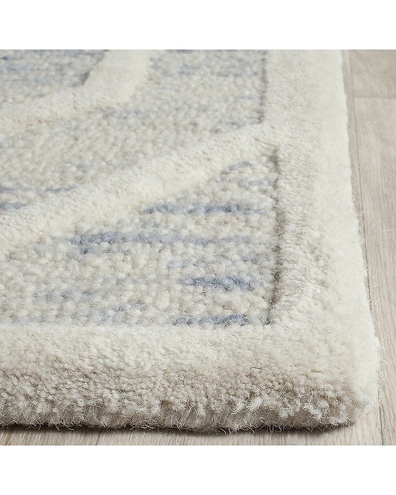 Safavieh Shelagh Geometric Hand Tufted Wool Rug