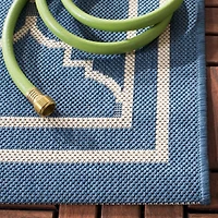 Safavieh Courtyard Collection Skin Geometric Indoor/Outdoor Square Area Rug