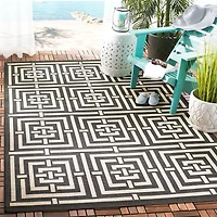 Safavieh Courtyard Collection Varvara Geometric Indoor/Outdoor Square Area Rug