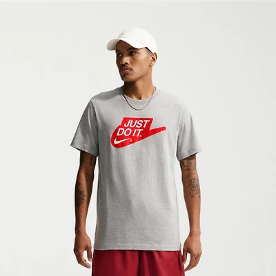 Nike Mens Crew Neck Short Sleeve Classic Fit Graphic T-Shirt