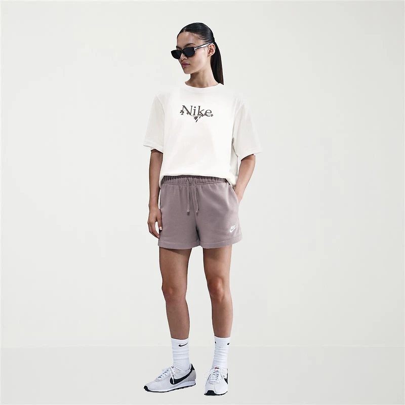 Nike Womens Vine Boxy T-Shirt