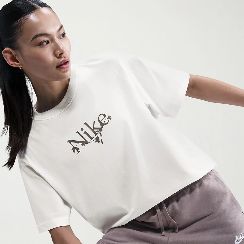 Nike Womens Vine Boxy T-Shirt