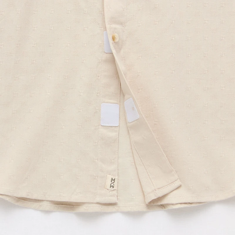 mutual weave Mens Easy-on + Easy-off Short Sleeve Regular Fit Button-Down Shirt