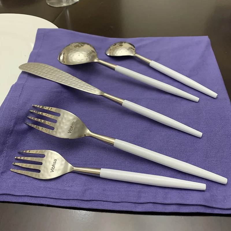 Vibhsa White Hammared 20-pc. Flatware Set