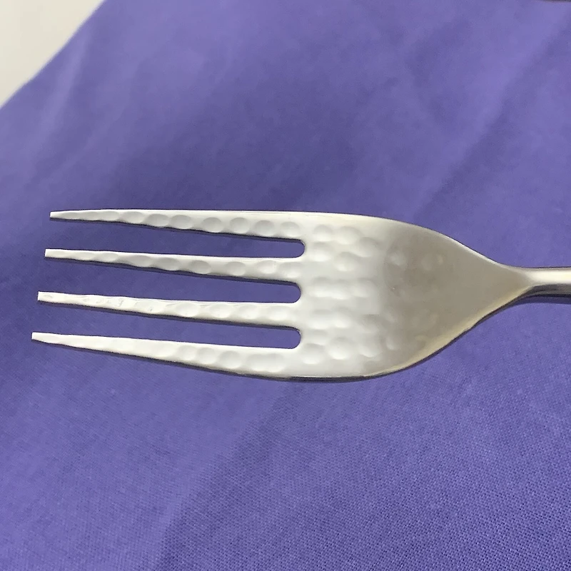 Vibhsa White Hammared 20-pc. Flatware Set