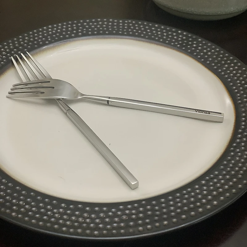 Vibhsa Modern 20-pc. Flatware Set