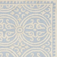 Safavieh® Iris Runner rug
