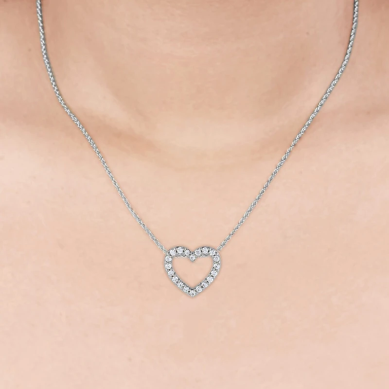 (H-I / I1) Womens 1/4 CT. T.W. Lab Grown White Diamond 10K Gold Heart 18 Inch Pendant Necklace