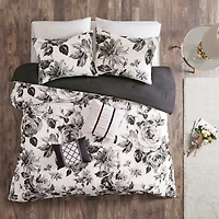 Intelligent Design Renee Floral Comforter Set with decorative pillows
