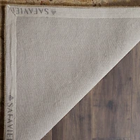 Safavieh Delores Traditional Area Rug