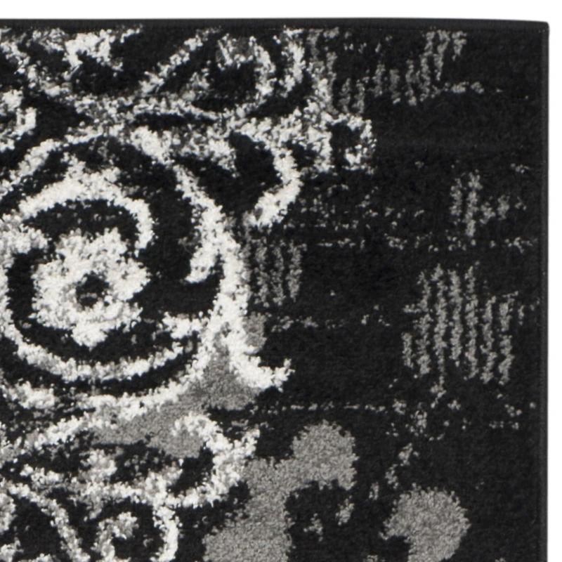 Safavieh Varina Floral Area Rug