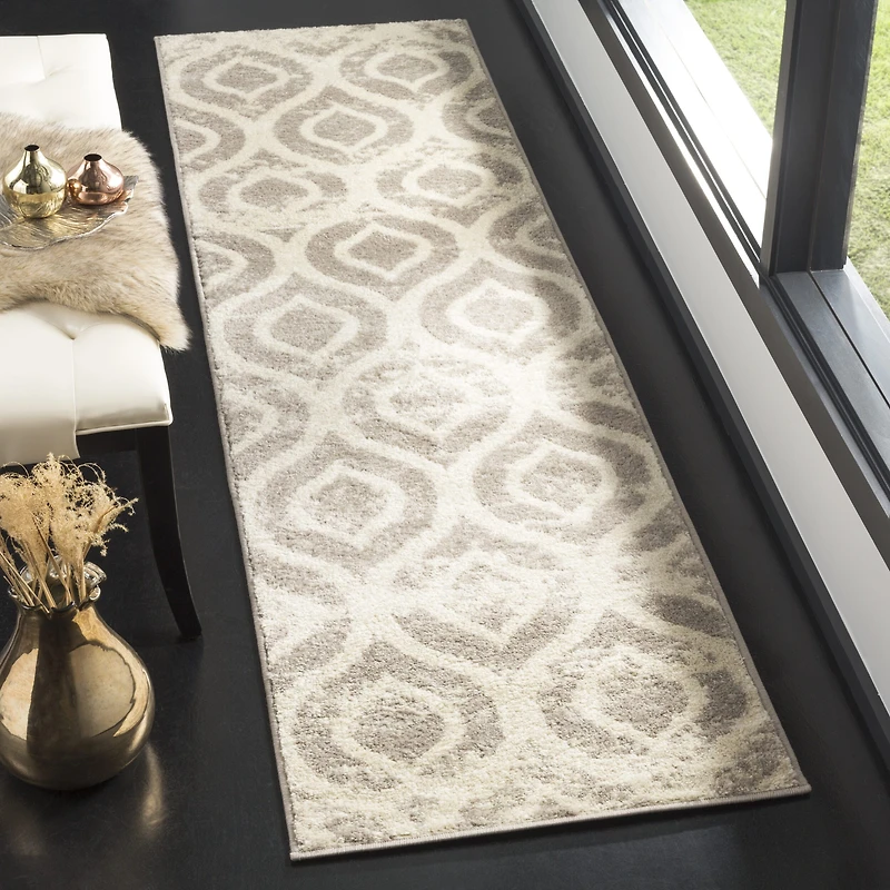 Safavieh Gayle Geometric Area Rug