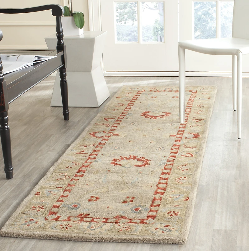 Safavieh Calla Traditional Area Rug