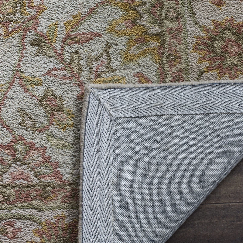 Safavieh Floral Rectangular Accent Rug
