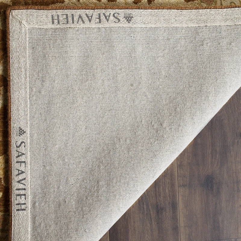 Safavieh Laurel Traditional Area Rug