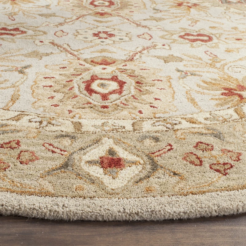 Safavieh Jemima Traditional Area Rug