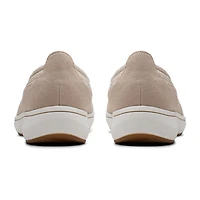 Clarks Cloudsteppers Breezesky Air Womens Round Slip-On Shoe