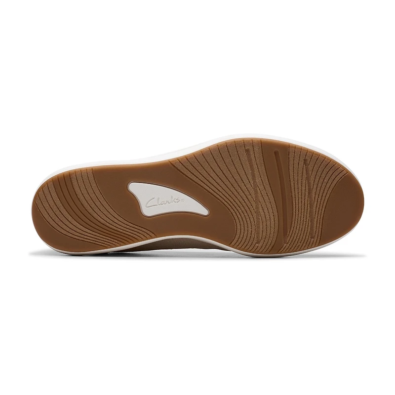 Clarks Cloudsteppers Breezesky Air Womens Round Slip-On Shoe