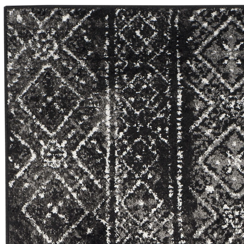 Safavieh Zavia Geometric Area Rug