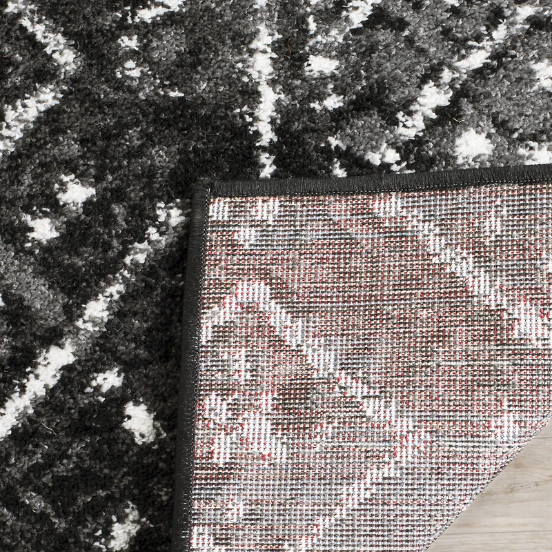 Safavieh Zavia Geometric Area Rug