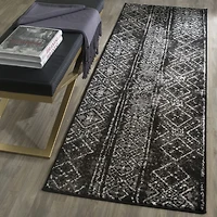 Safavieh Zavia Geometric Area Rug