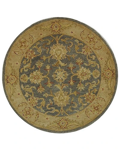 Safavieh Rishika Traditional Area Rug