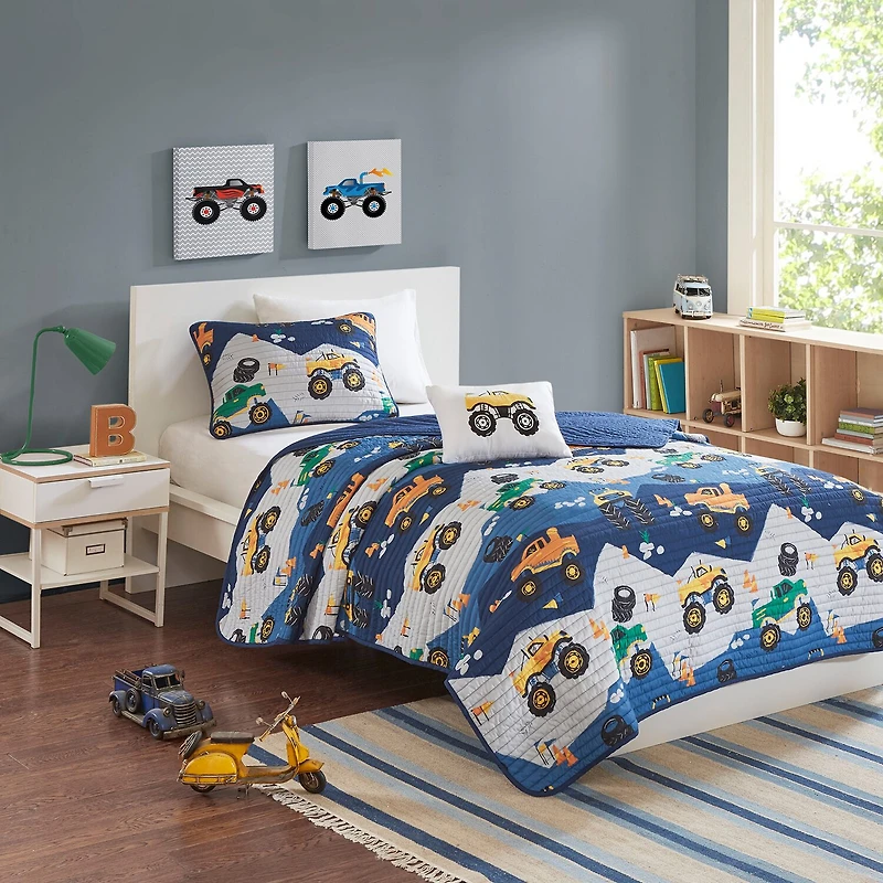 Intelligent Design Gavin Monster Truck Reversible Quilt Set With Throw Pillow
