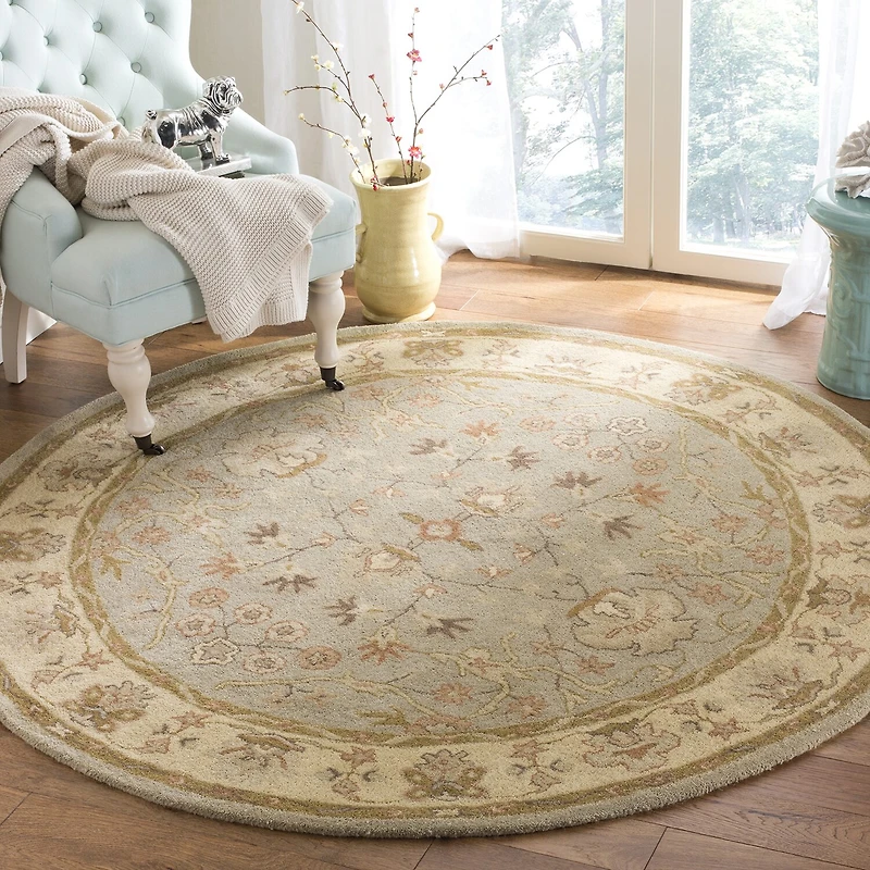 Safavieh Marlyne Traditional Area Rug
