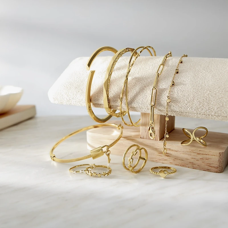 Gold Addiction Womens 14K Gold 7.5 Inch Hollow Paperclip Chain Bracelet