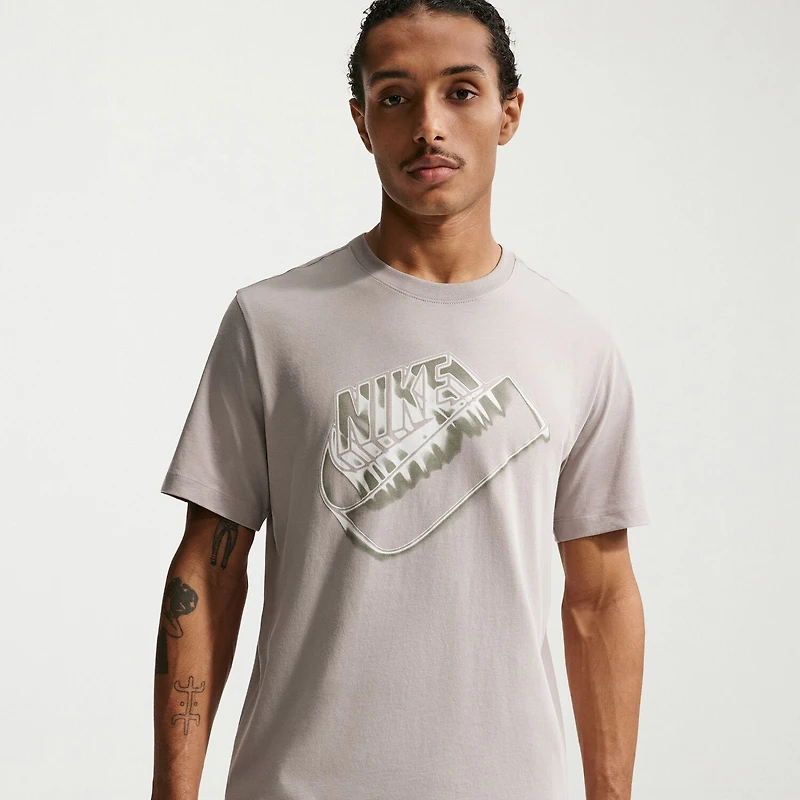 Nike Mens Crew Neck Short Sleeve Regular Fit Graphic T-Shirt