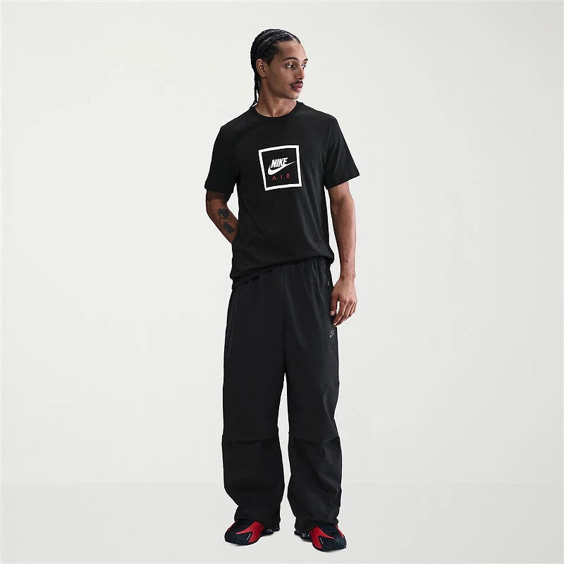Nike Mens Crew Neck Short Sleeve Classic Fit Graphic T-Shirt