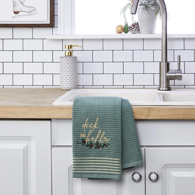 Saturday Knight Deck The Halls 2-pc. Hand Towel