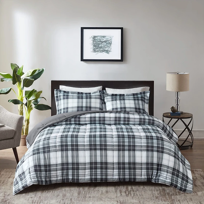 Madison Park Essentials Hartford 3M Scotchgard Down-Alternative Comforter Set