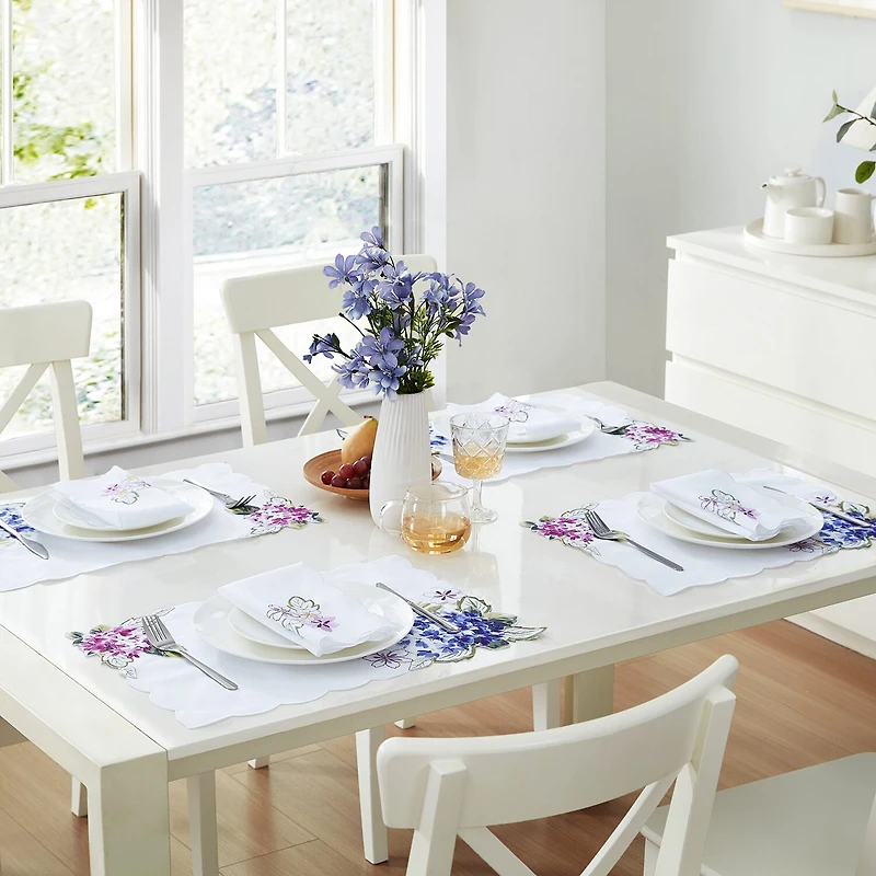 Elrene Home Fashions Spring Hydrangea Floral Cutwork 4-pc. Napkins