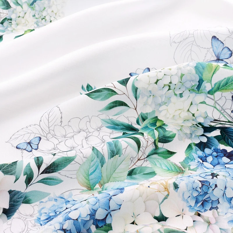 Elrene Home Fashions Hydrangea Bloom Double Border Tablecloth