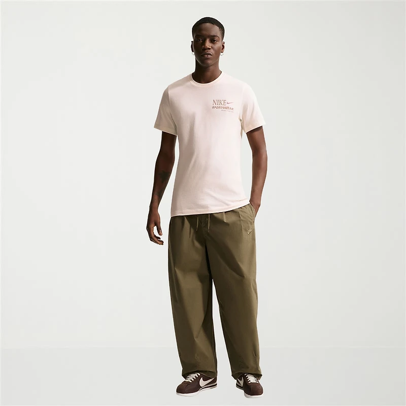 Nike Mens Crew Neck Short Sleeve Classic Fit Graphic T-Shirt