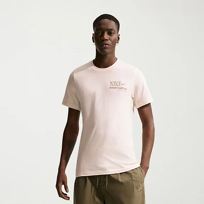 Nike Mens Crew Neck Short Sleeve Classic Fit Graphic T-Shirt