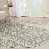 Safavieh Alicia Geometric Area Rug
