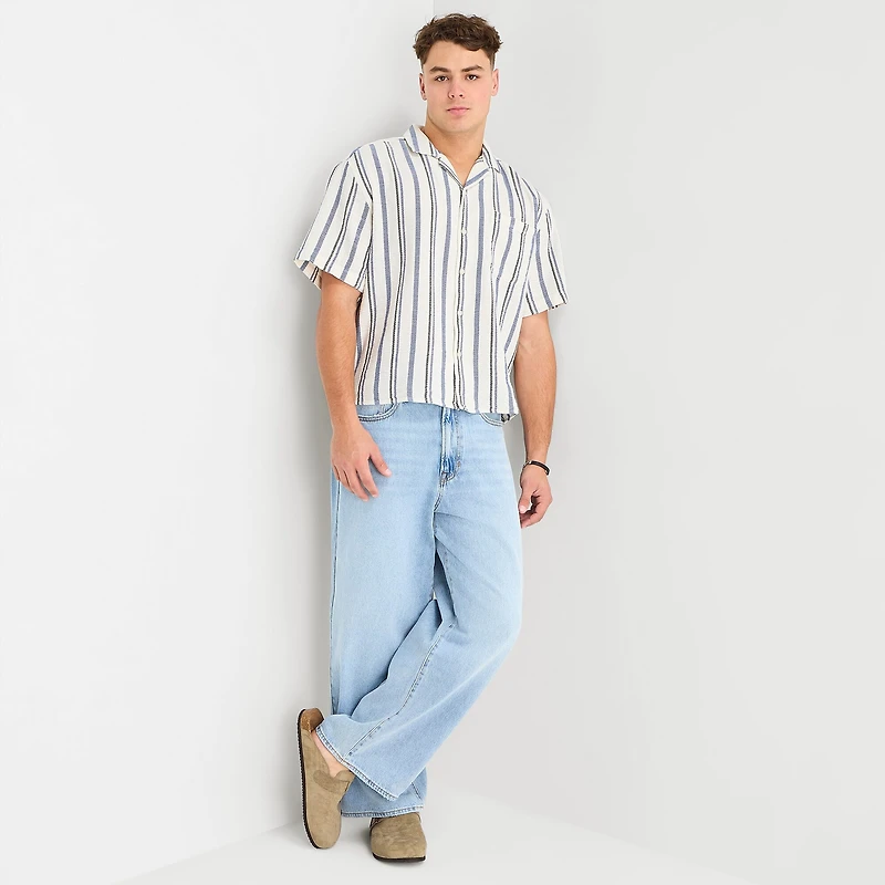 Arizona Mens Short Sleeve Boxy Fit Button-Down Shirt