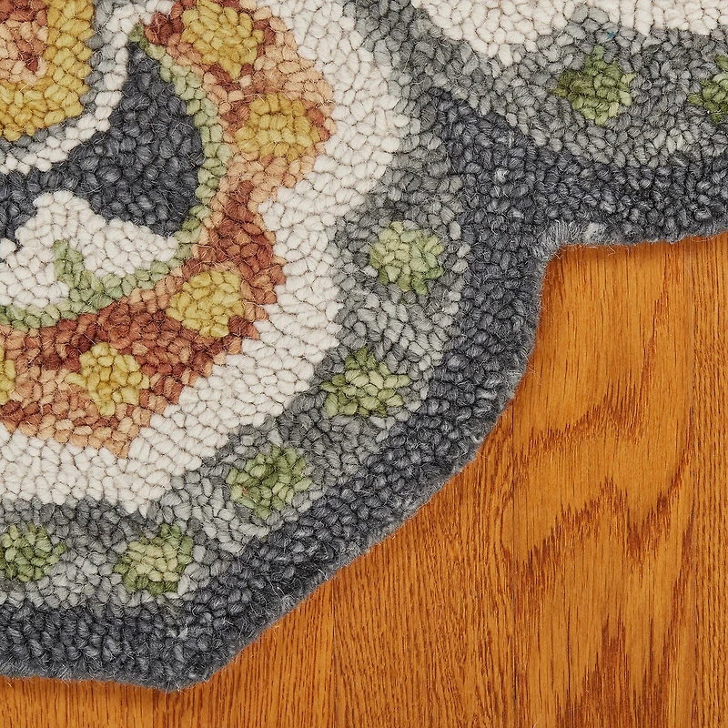 Daisy Bel Floral Hand Tufted Indoor Round Area Rug