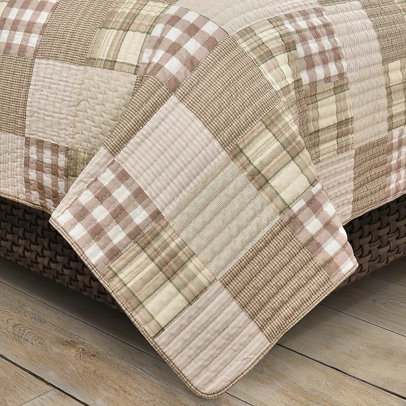 Queen Street Melrose Quilt