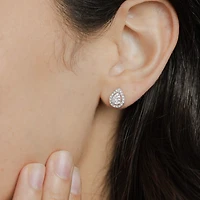 Diamond Blossom (G, Si2) 1/4 CT. T.W. Lab Grown White Diamond 10K Gold 10.1mm Pear Stud Earrings