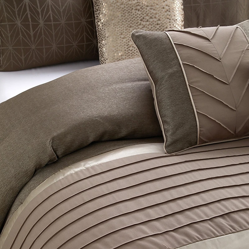 Stratford Park Sallie 7-pc. Geometric Midweight Comforter Set